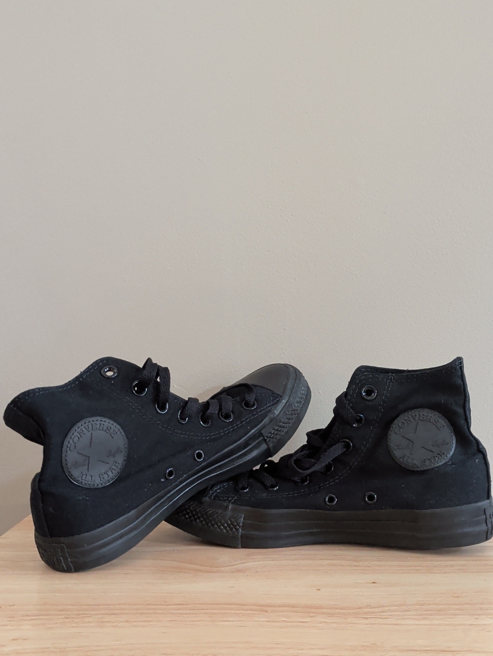 Converse High Top Sneakers in Black